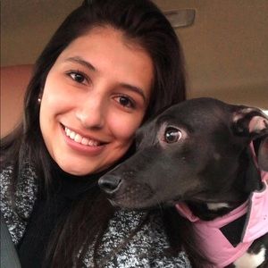 Meet your Posher, Laura